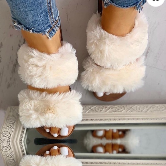BRAND NEW double fur slide beige! Fall sandals - Picture 1 of 1